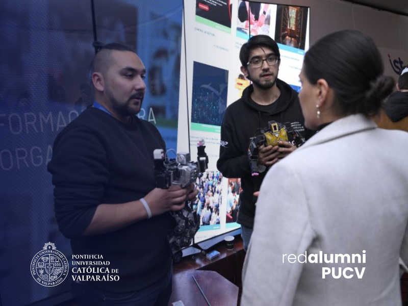 Alumni PUCV participa en Cena Aniversario de ASIVA