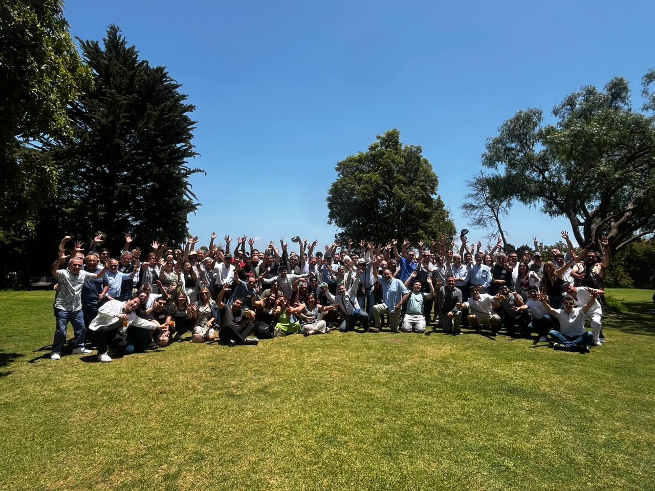Más de 70 titulados participaron en el tradicional almuerzo de la Escuela de Ingeniería Eléctrica