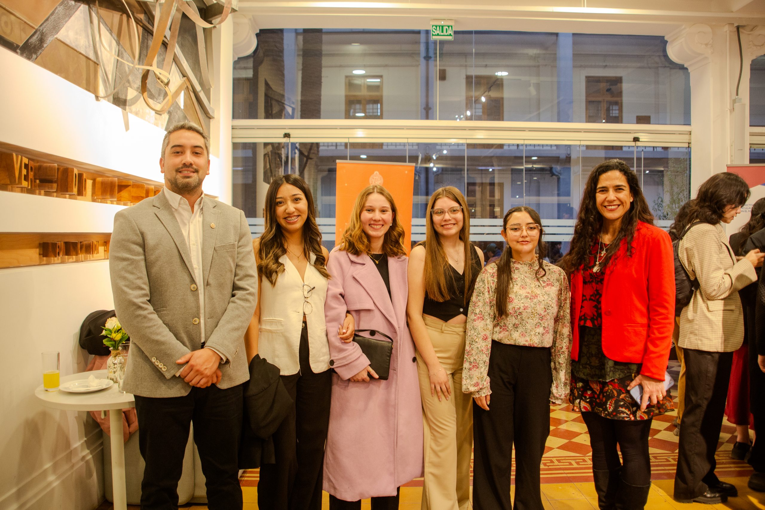 Ceremonia de Bienvenida de Profesores Principiantes reunió a futuros docentes y Alumni