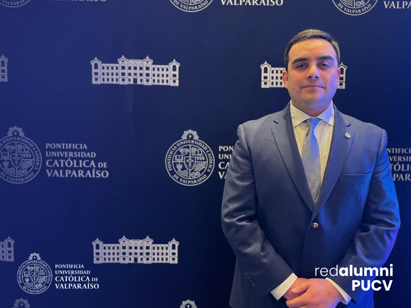 Académico de la PUCV llama a repensar la medicina chilena con foco en datos, reflexión y mejora continua