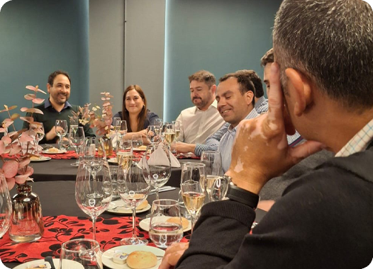 Cena 70 años Escuela de Negocios y Economía