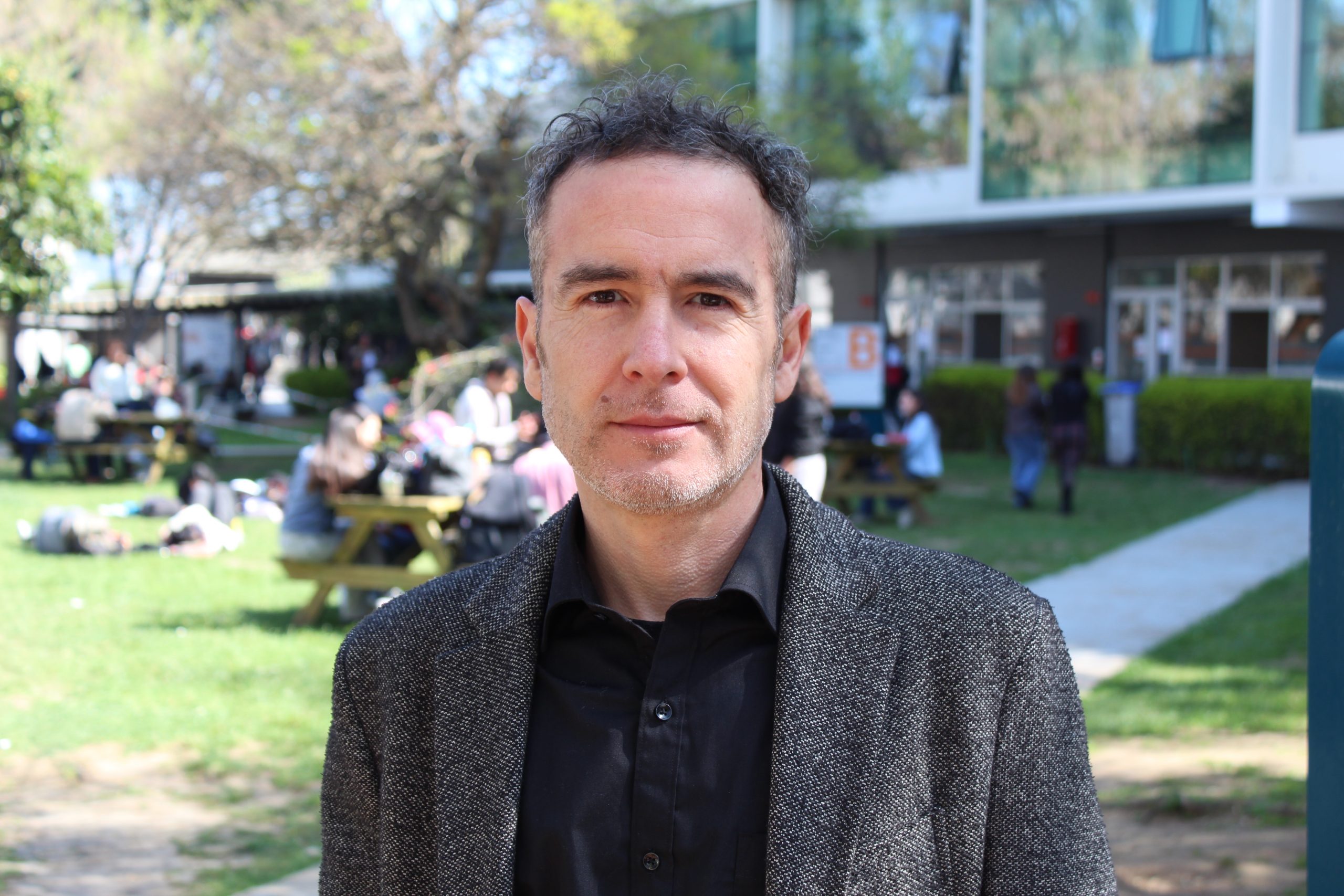 Alejandro Banda “los afectos resguardados por la memoria a través de la escritura prevalecen, trascienden, humanizan”