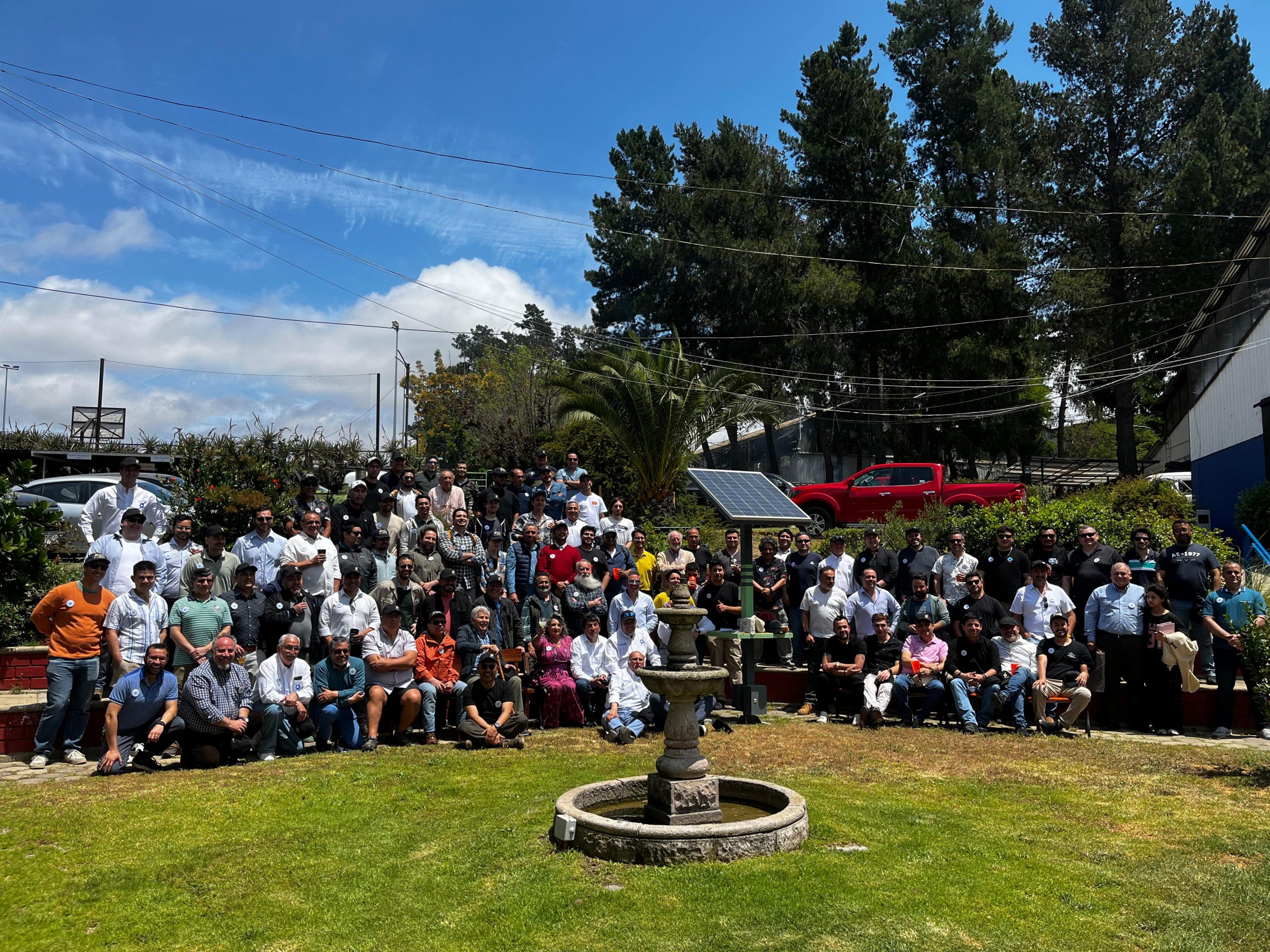 Alumni de Ingeniería Mecánica se reunieron en tradicional almuerzo de reencuentro